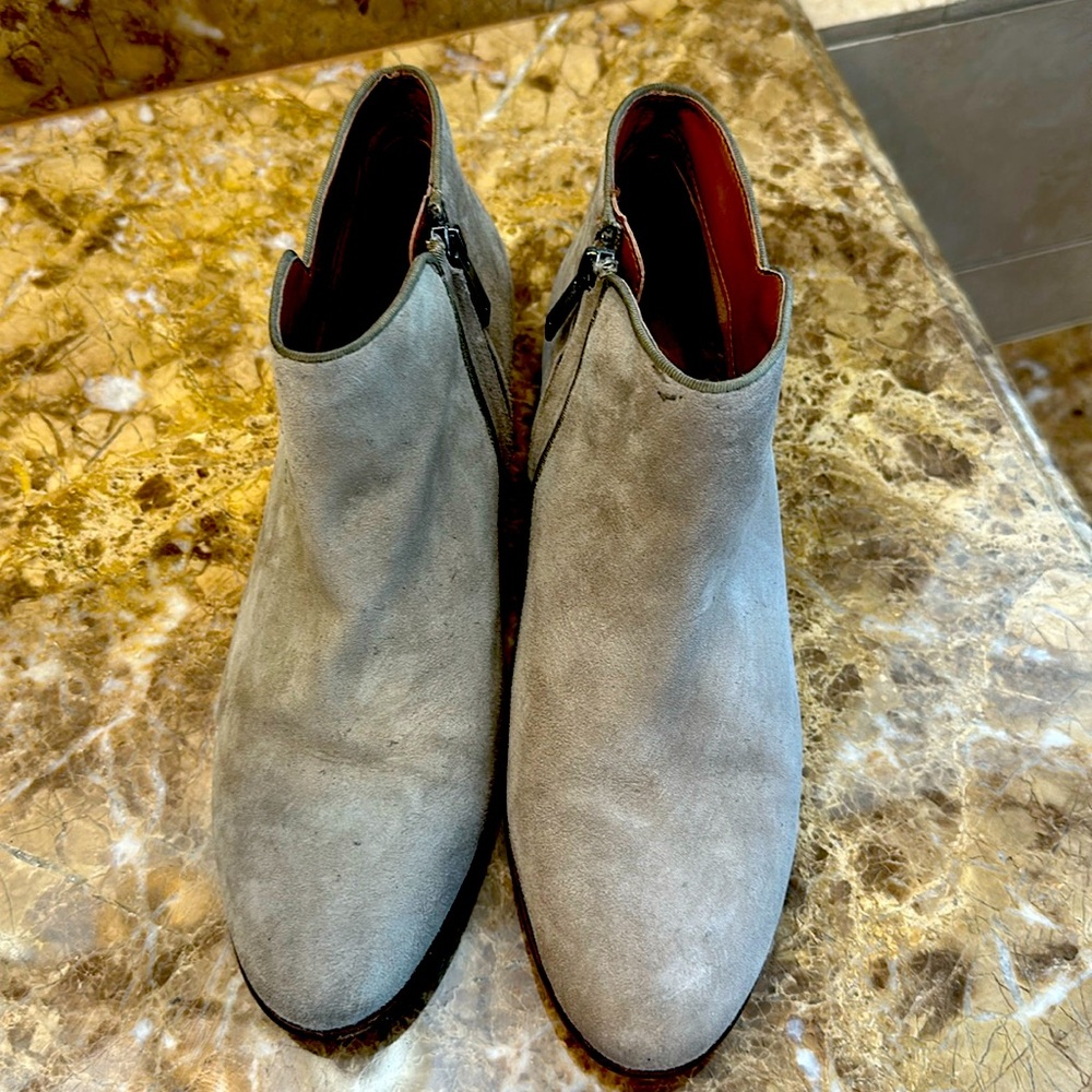 Women's suede booties